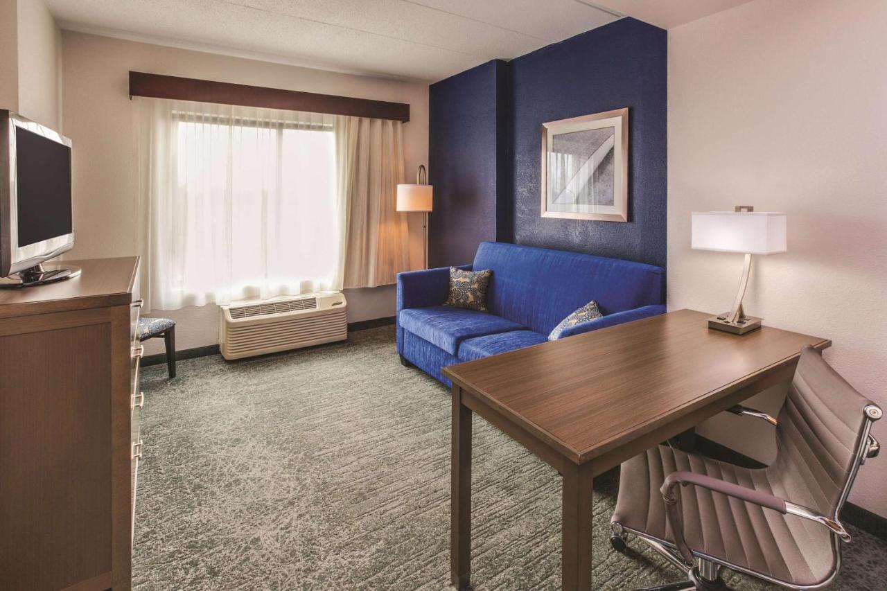 מלון אסינגטון La Quinta By Wyndham Philadelphia Airport מראה חיצוני תמונה